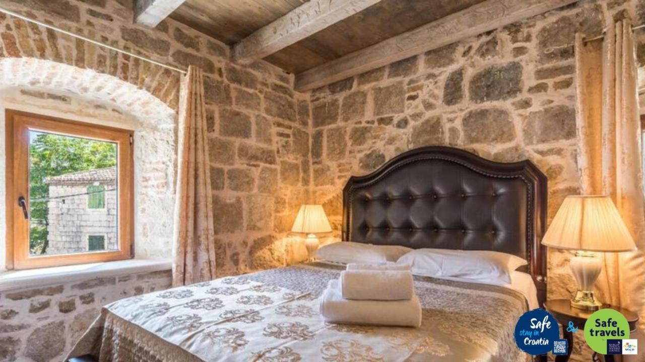 ספליט Heritage Palace Varos - Mag Quaint & Elegant Boutique Hotels מראה חיצוני תמונה