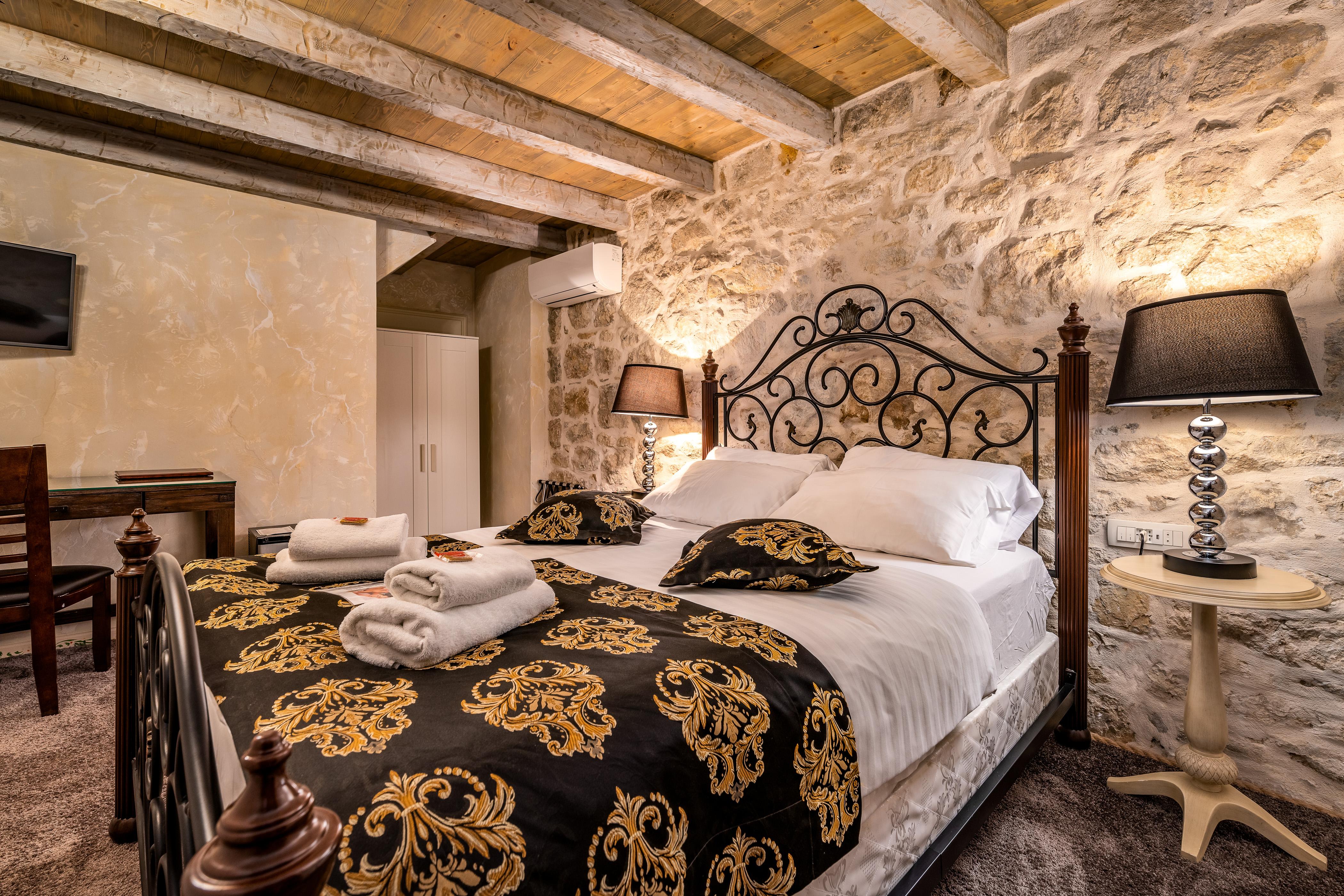 ספליט Heritage Palace Varos - Mag Quaint & Elegant Boutique Hotels מראה חיצוני תמונה